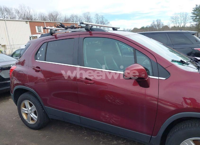 Photo 13 of 2016 Chevrolet Trax LT (VIN 3GNCJPSB4GL240478)