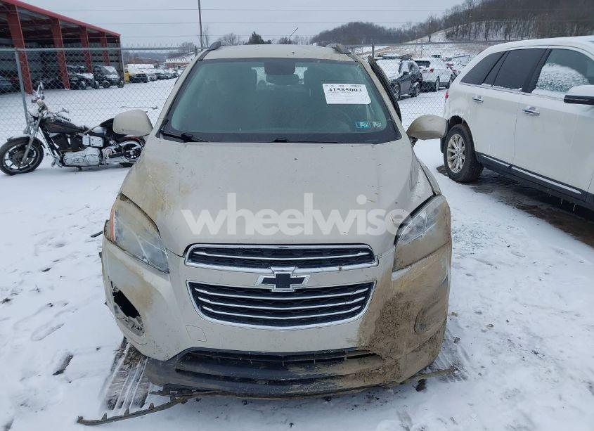 Photo 12 of 2016 Chevrolet Trax LT (VIN 3GNCJPSB4GL262447)