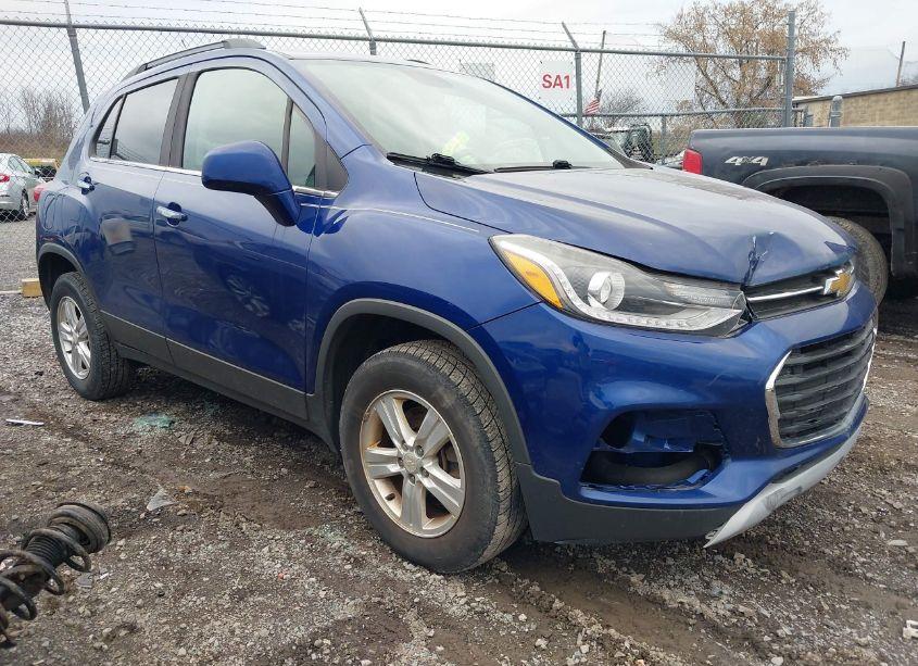 2017 Chevrolet Trax LT (VIN 3GNCJPSB4HL216764) main photo