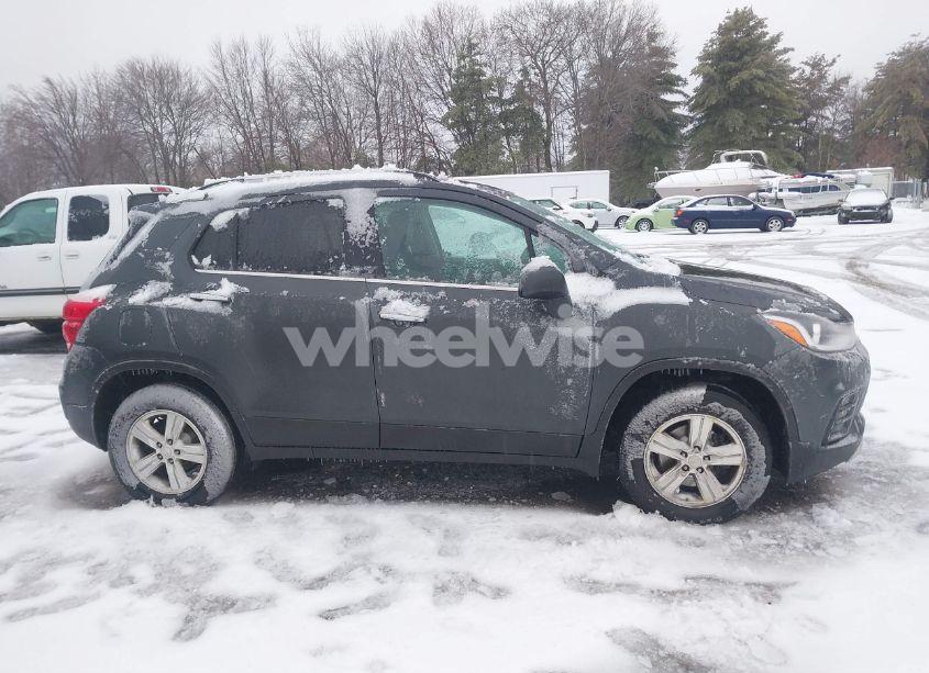 Photo 13 of 2017 Chevrolet Trax LT (VIN 3GNCJPSB4HL231426)