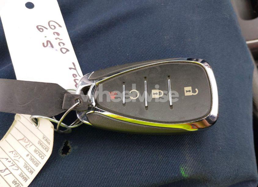 Photo 11 of 2018 Chevrolet Trax LT (VIN 3GNCJPSB4JL325506)