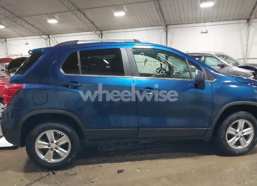 Photo 13 of 2020 Chevrolet Trax AWD LT (VIN 3GNCJPSB4LL226428)
