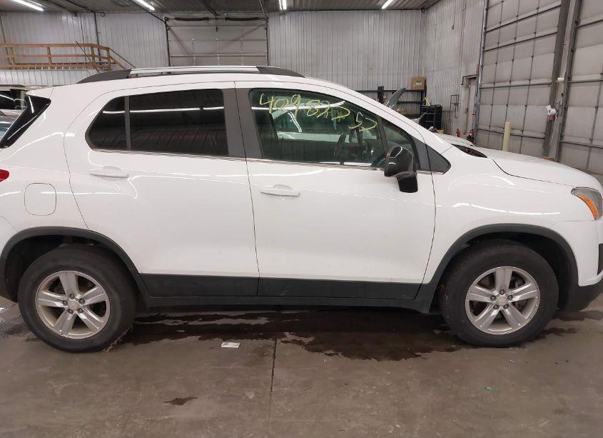Photo 14 of 2016 Chevrolet Trax LT (VIN 3GNCJPSB5GL184969)