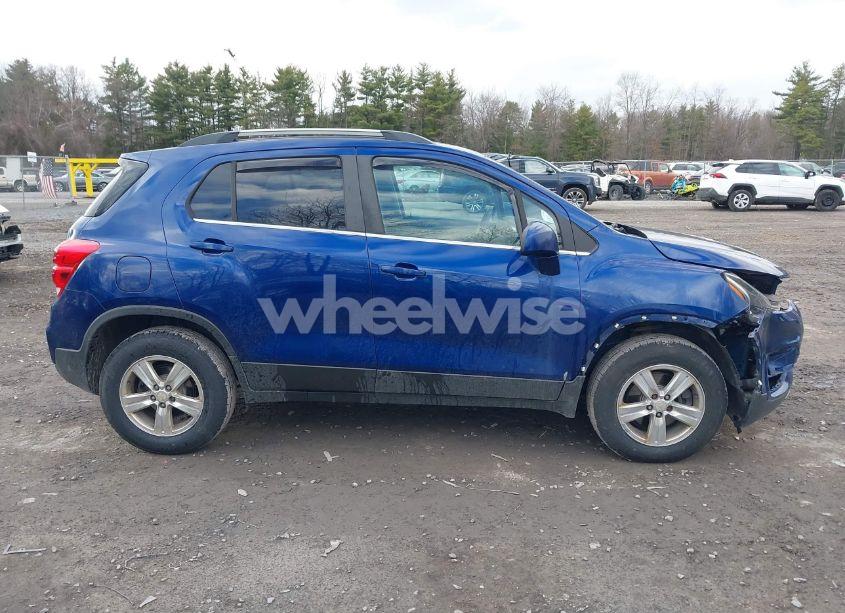 Photo 13 of 2017 Chevrolet Trax LT (VIN 3GNCJPSB5HL145896)