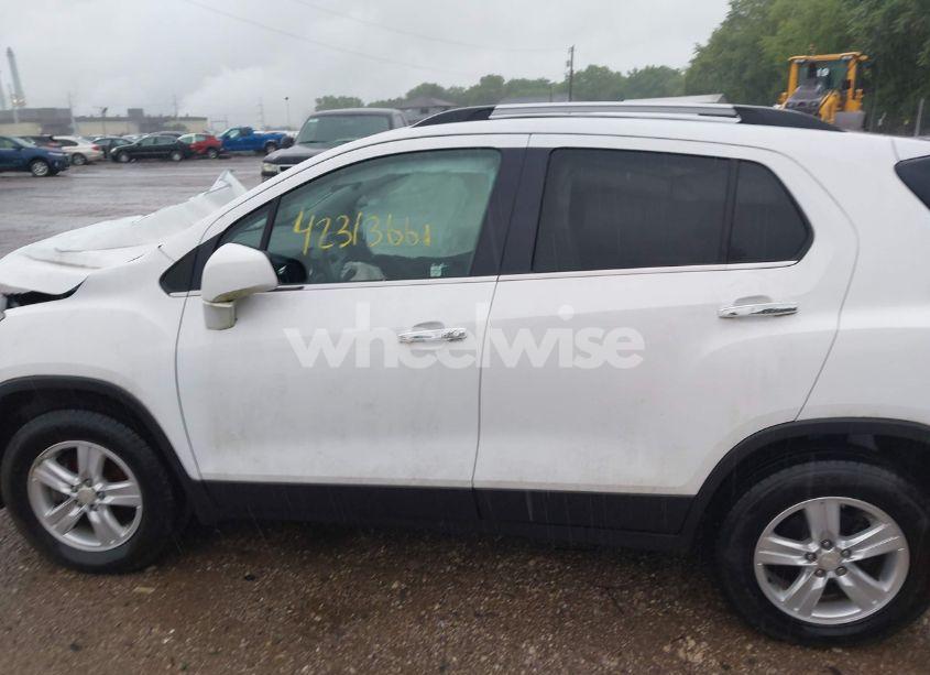 Photo 14 of 2017 Chevrolet Trax LT (VIN 3GNCJPSB5HL269358)