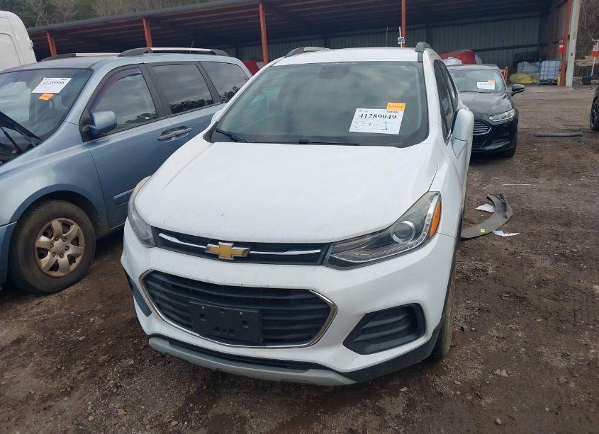 Photo 6 of 2018 Chevrolet Trax LT (VIN 3GNCJPSB5JL161036)