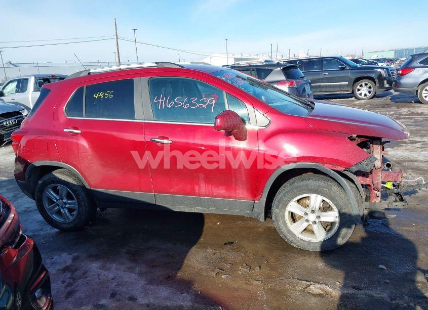 Photo 13 of 2018 Chevrolet Trax LT (VIN 3GNCJPSB5JL202264)
