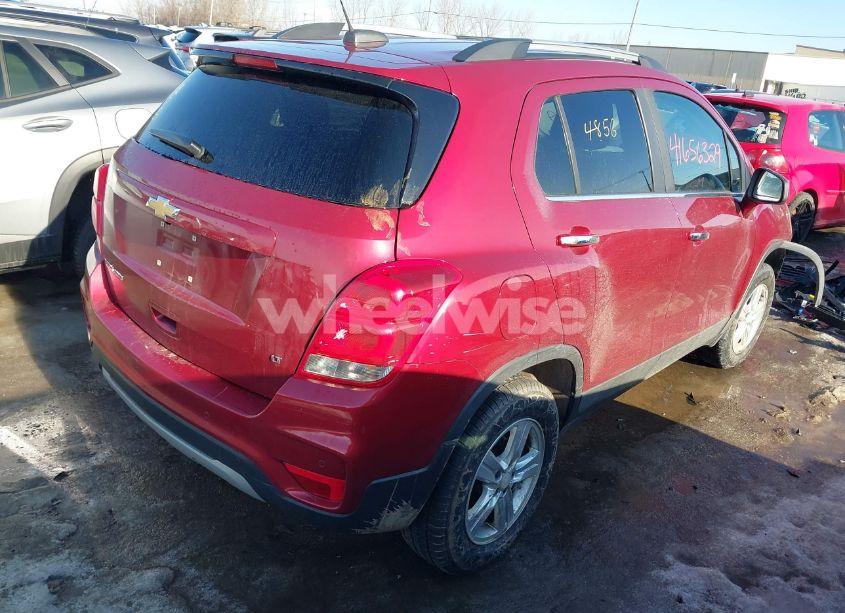 Photo 4 of 2018 Chevrolet Trax LT (VIN 3GNCJPSB5JL202264)