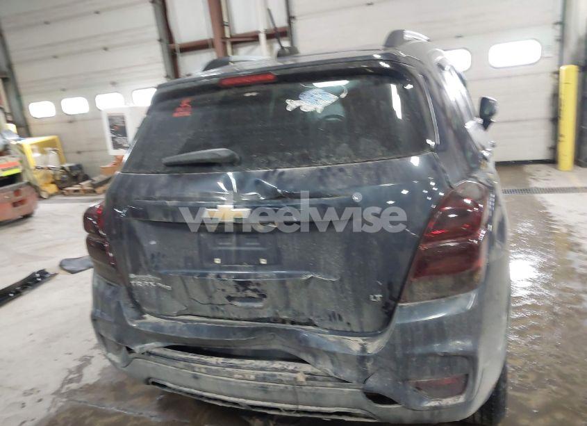 Photo 16 of 2018 Chevrolet Trax LT (VIN 3GNCJPSB5JL419832)