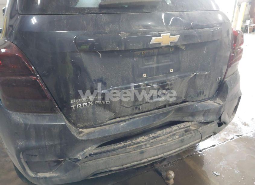 Photo 6 of 2018 Chevrolet Trax LT (VIN 3GNCJPSB5JL419832)