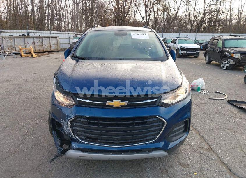 Photo 13 of 2019 Chevrolet Trax LT (VIN 3GNCJPSB5KL247500)