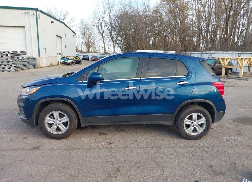 Photo 15 of 2019 Chevrolet Trax LT (VIN 3GNCJPSB5KL247500)