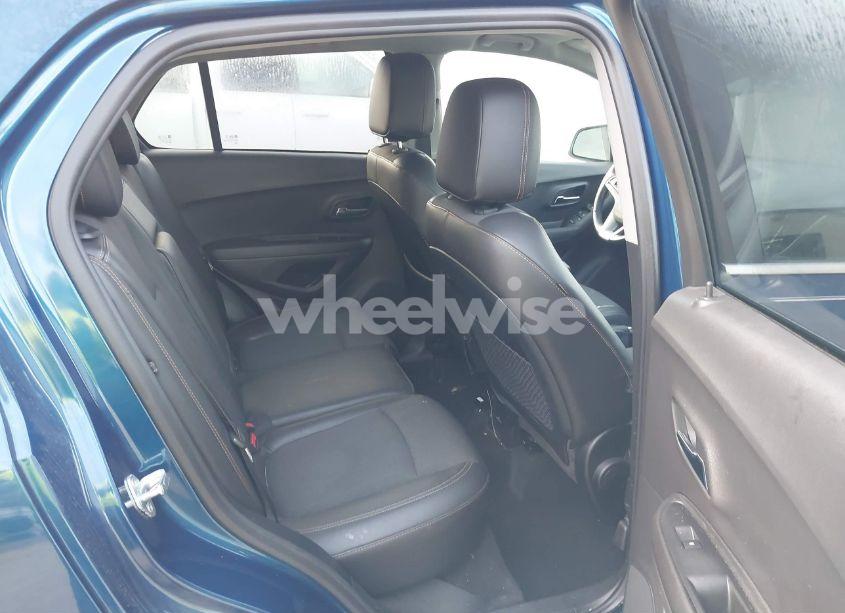 Photo 8 of 2019 Chevrolet Trax LT (VIN 3GNCJPSB5KL247500)