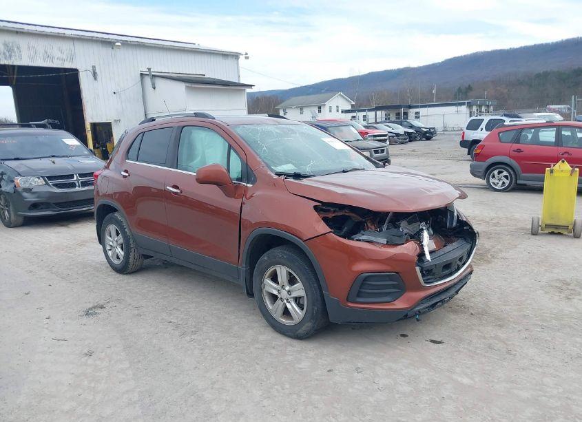 2019 Chevrolet Trax LT (VIN 3GNCJPSB5KL269478) main photo