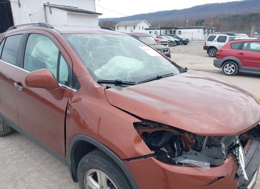 Photo 17 of 2019 Chevrolet Trax LT (VIN 3GNCJPSB5KL269478)