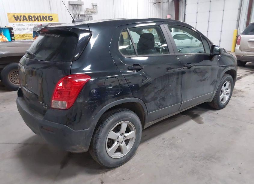 Photo 4 of 2015 Chevrolet Trax 1LS (VIN 3GNCJPSB6FL218416)