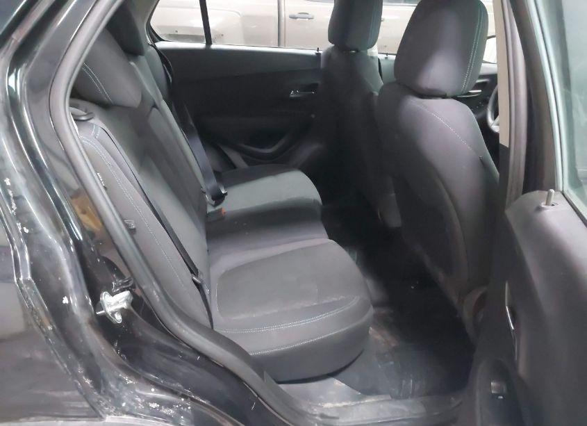 Photo 8 of 2015 Chevrolet Trax 1LS (VIN 3GNCJPSB6FL218416)