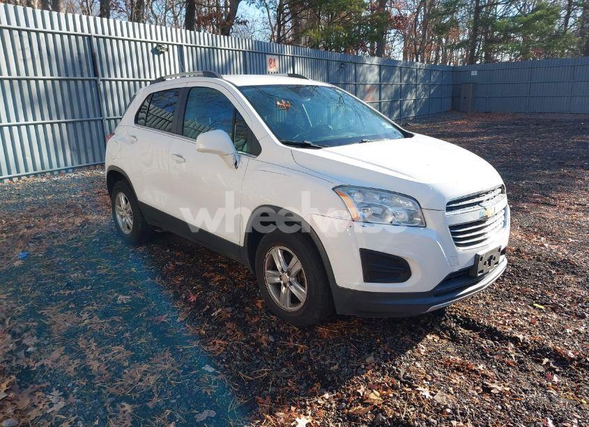 2016 Chevrolet Trax LT (VIN 3GNCJPSB6GL216599) main photo