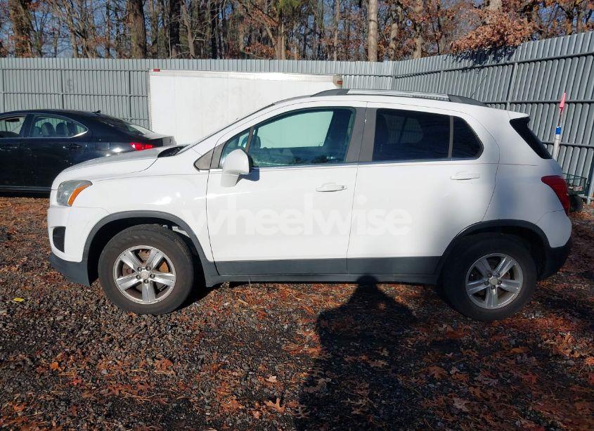 Photo 14 of 2016 Chevrolet Trax LT (VIN 3GNCJPSB6GL216599)
