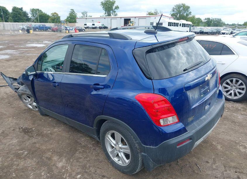Photo 3 of 2016 Chevrolet Trax LT (VIN 3GNCJPSB6GL224055)