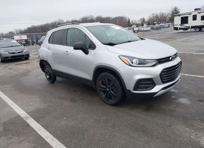 2019 Chevrolet Trax LT (VIN 3GNCJPSB6KL143596) main photo