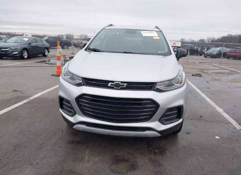 Photo 13 of 2019 Chevrolet Trax LT (VIN 3GNCJPSB6KL143596)