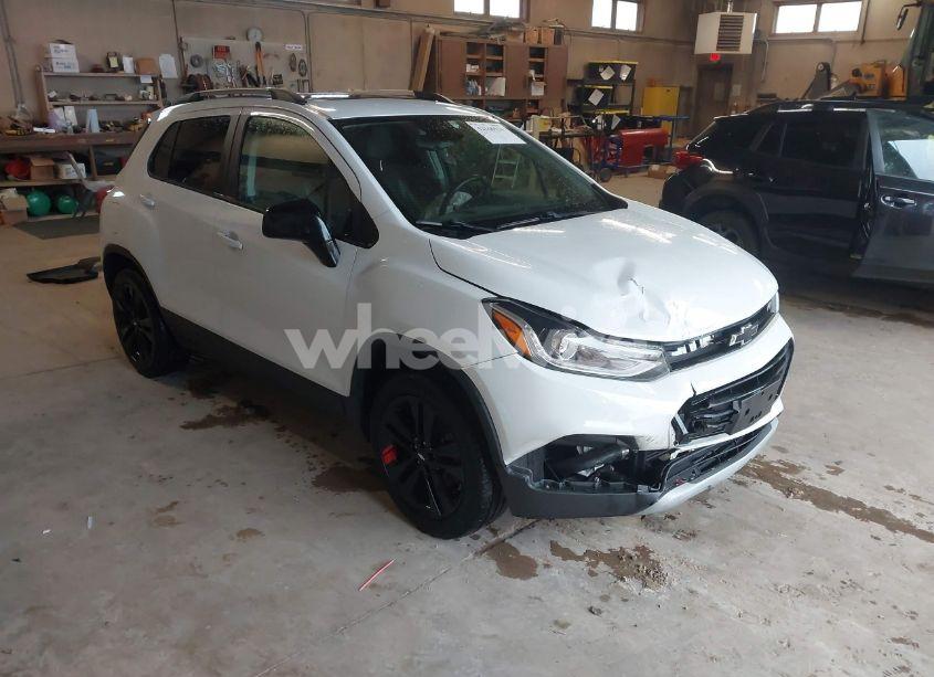 2020 Chevrolet Trax AWD LT (VIN 3GNCJPSB6LL221389) main photo