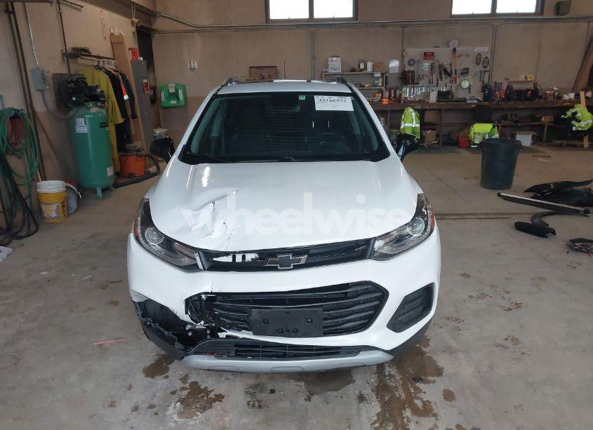 Photo 12 of 2020 Chevrolet Trax AWD LT (VIN 3GNCJPSB6LL221389)