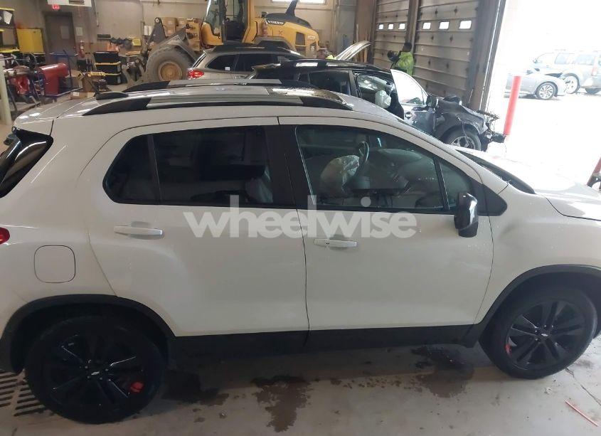 Photo 13 of 2020 Chevrolet Trax AWD LT (VIN 3GNCJPSB6LL221389)