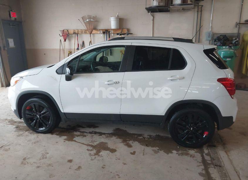 Photo 14 of 2020 Chevrolet Trax AWD LT (VIN 3GNCJPSB6LL221389)
