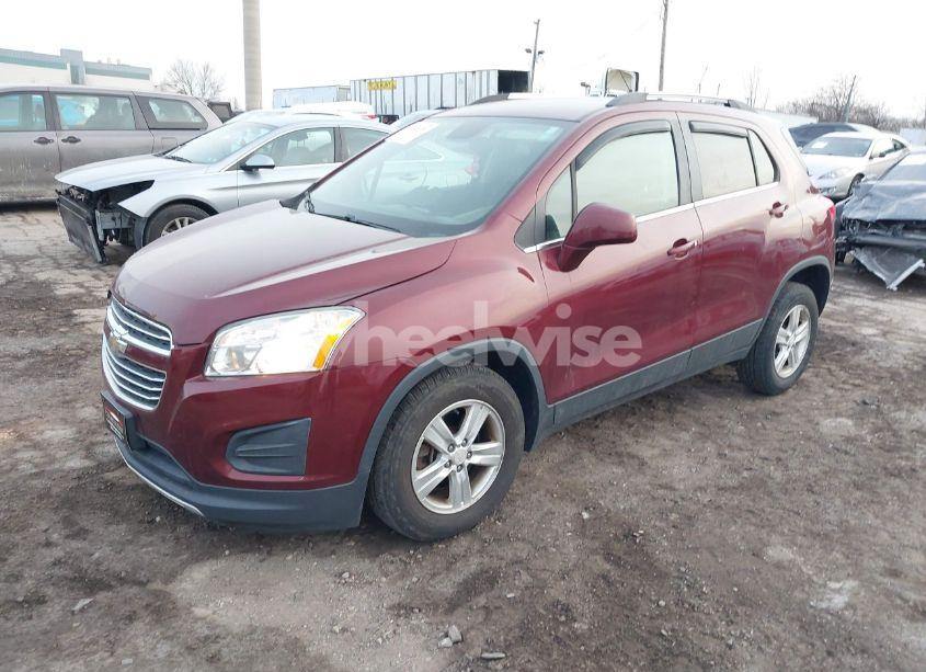 Photo 2 of 2016 Chevrolet Trax LT (VIN 3GNCJPSB7GL147132)