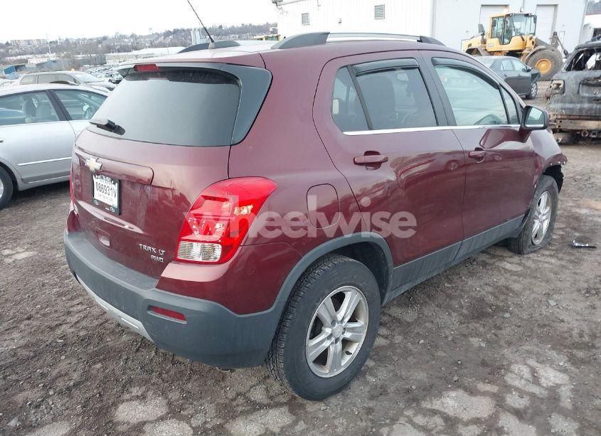 Photo 4 of 2016 Chevrolet Trax LT (VIN 3GNCJPSB7GL147132)