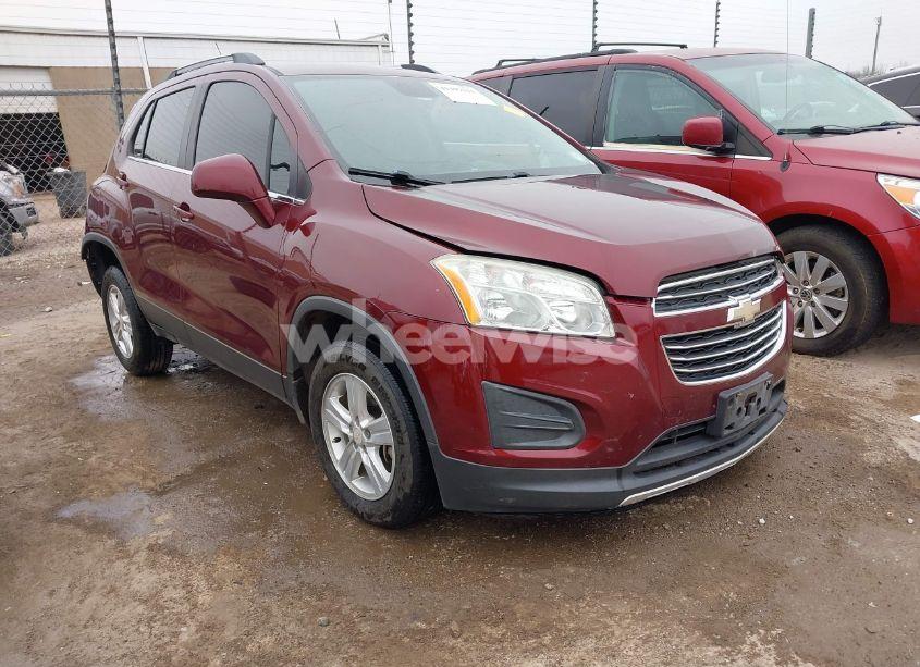 2016 Chevrolet Trax LT (VIN 3GNCJPSB7GL253838) main photo
