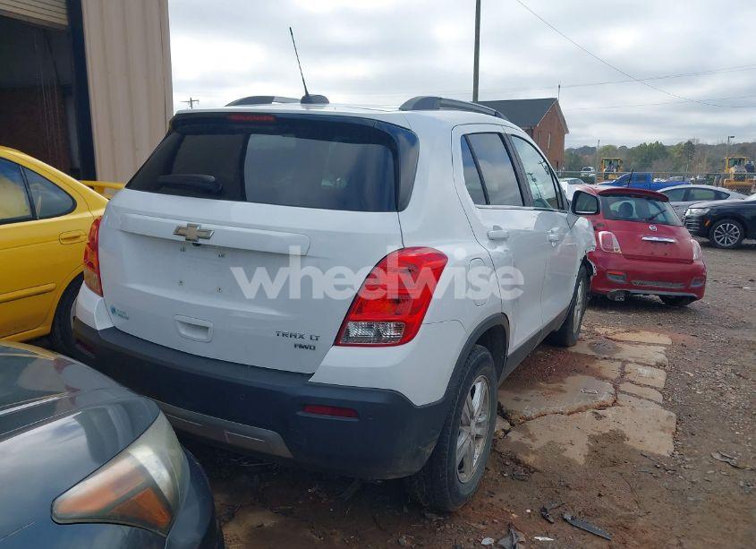 Photo 4 of 2016 Chevrolet Trax LT (VIN 3GNCJPSB7GL261471)