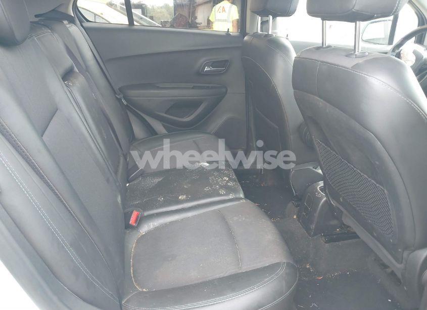 Photo 8 of 2016 Chevrolet Trax LT (VIN 3GNCJPSB7GL261471)