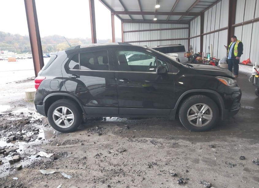 Photo 13 of 2017 Chevrolet Trax LT (VIN 3GNCJPSB7HL132566)