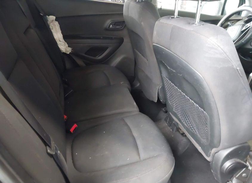 Photo 8 of 2017 Chevrolet Trax LT (VIN 3GNCJPSB7HL132566)