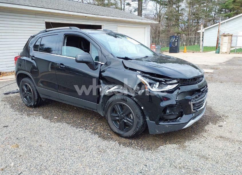 2018 Chevrolet Trax LT (VIN 3GNCJPSB7JL332871) main photo