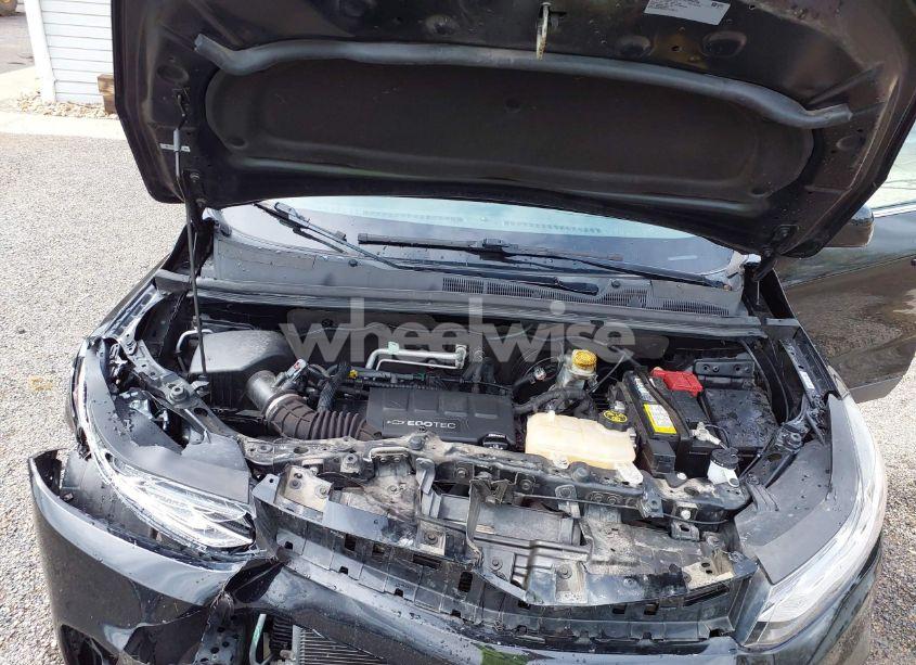 Photo 10 of 2018 Chevrolet Trax LT (VIN 3GNCJPSB7JL332871)