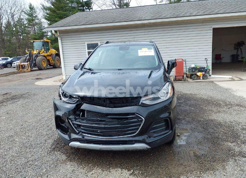Photo 13 of 2018 Chevrolet Trax LT (VIN 3GNCJPSB7JL332871)