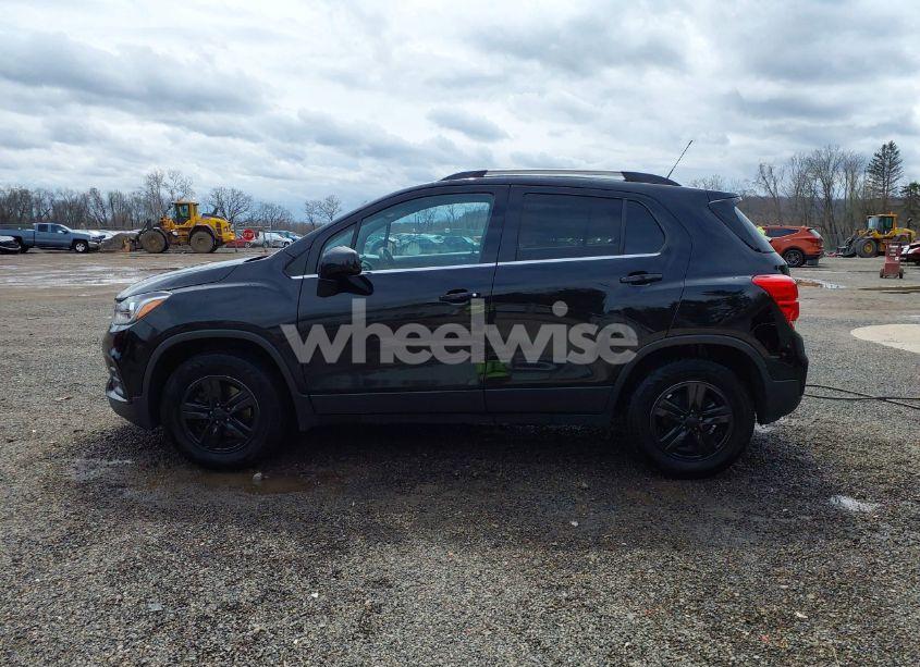 Photo 15 of 2018 Chevrolet Trax LT (VIN 3GNCJPSB7JL332871)
