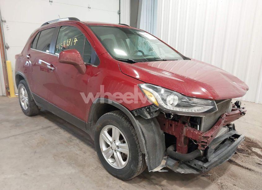 2019 Chevrolet Trax LT (VIN 3GNCJPSB7KL241665) main photo