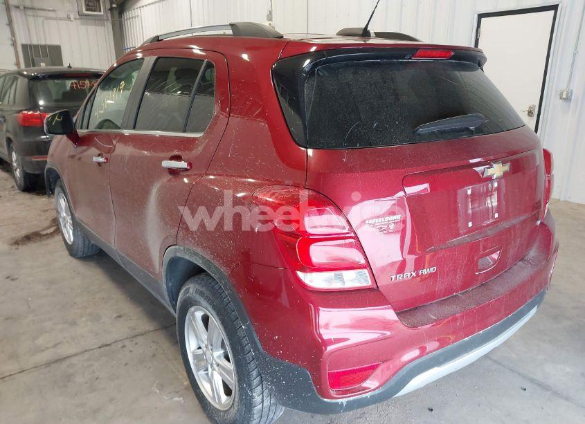 Photo 3 of 2019 Chevrolet Trax LT (VIN 3GNCJPSB7KL241665)