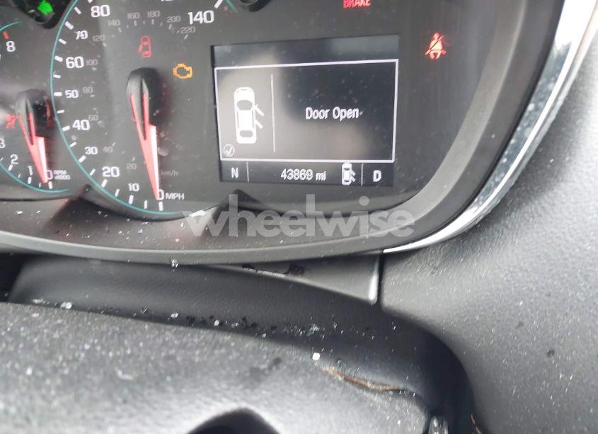 Photo 15 of 2019 Chevrolet Trax LT (VIN 3GNCJPSB7KL307521)