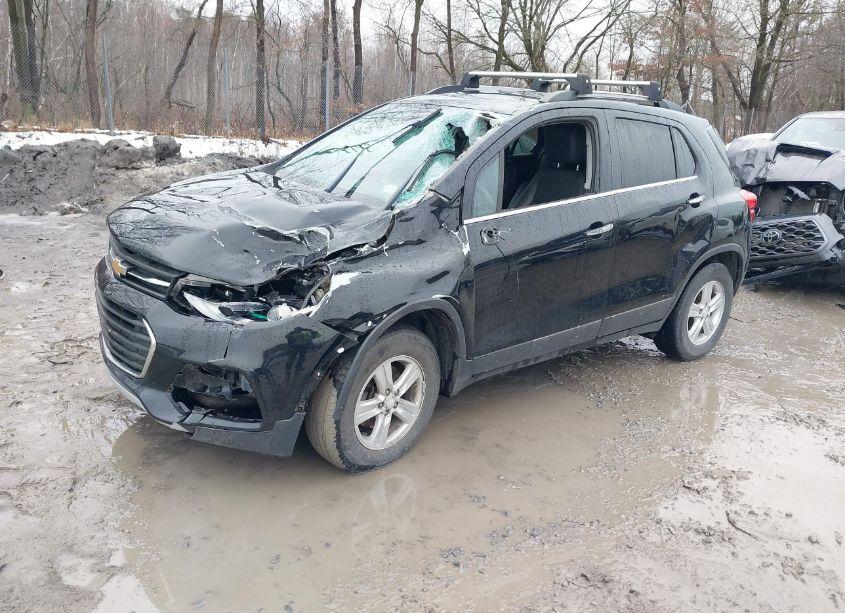 Photo 2 of 2019 Chevrolet Trax LT (VIN 3GNCJPSB7KL332970)