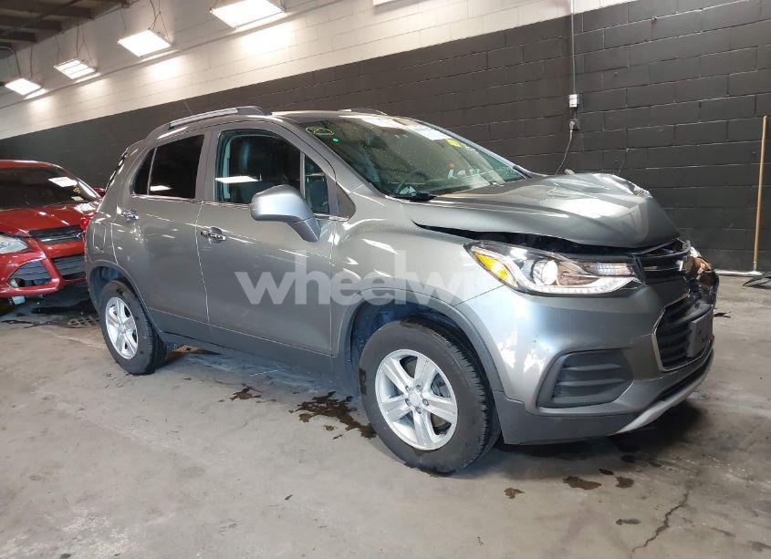 2020 Chevrolet Trax AWD LT (VIN 3GNCJPSB7LL189181) main photo