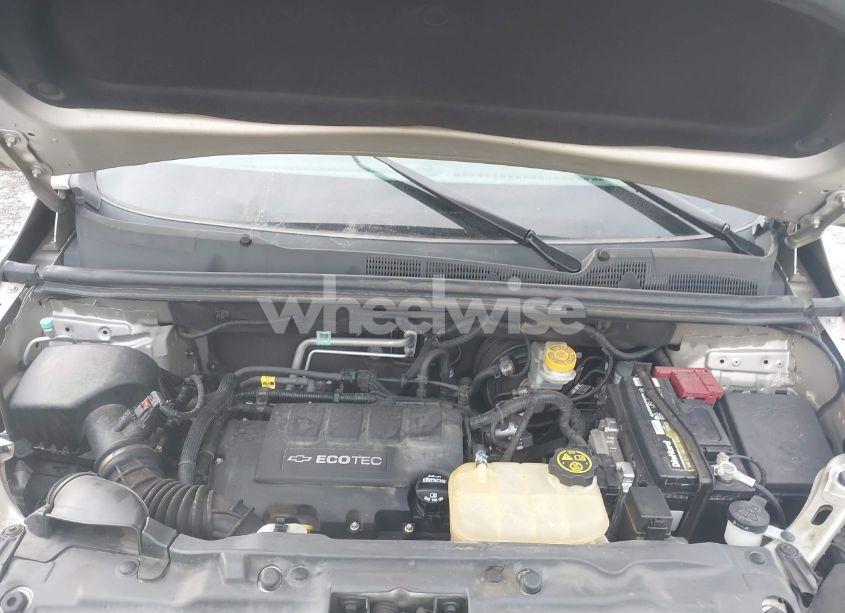 Photo 10 of 2016 Chevrolet Trax LT (VIN 3GNCJPSB8GL247871)