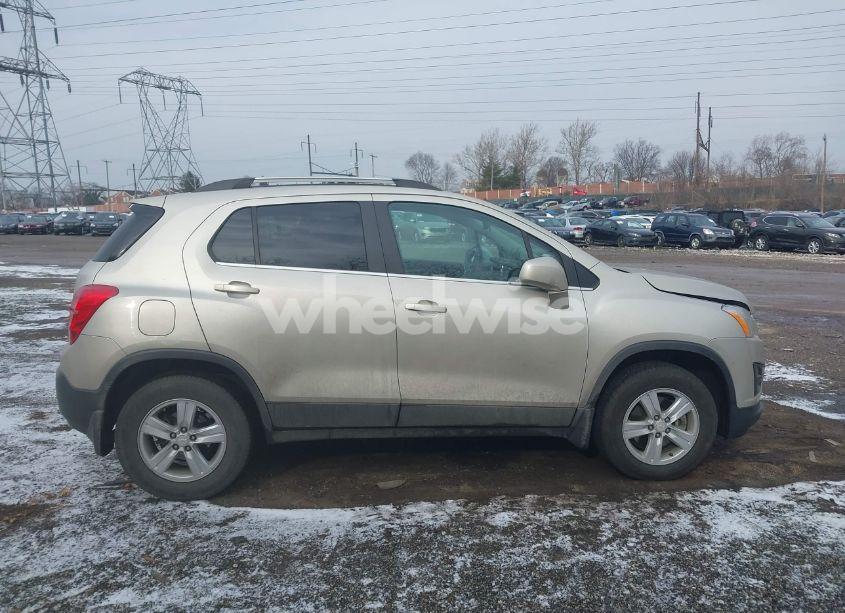 Photo 13 of 2016 Chevrolet Trax LT (VIN 3GNCJPSB8GL247871)