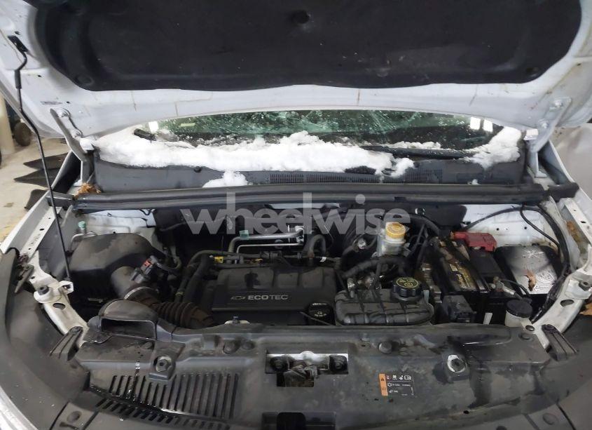 Photo 10 of 2017 Chevrolet Trax LT (VIN 3GNCJPSB8HL147643)