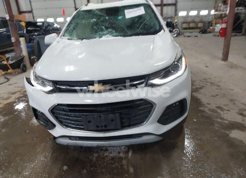 Photo 12 of 2017 Chevrolet Trax LT (VIN 3GNCJPSB8HL147643)
